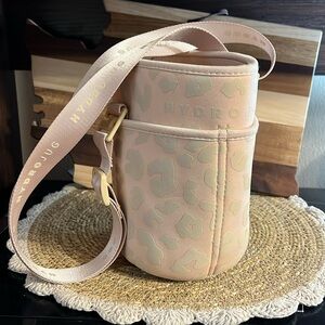 Hydrojug Leopard 73oz Pro Jug Sleeve